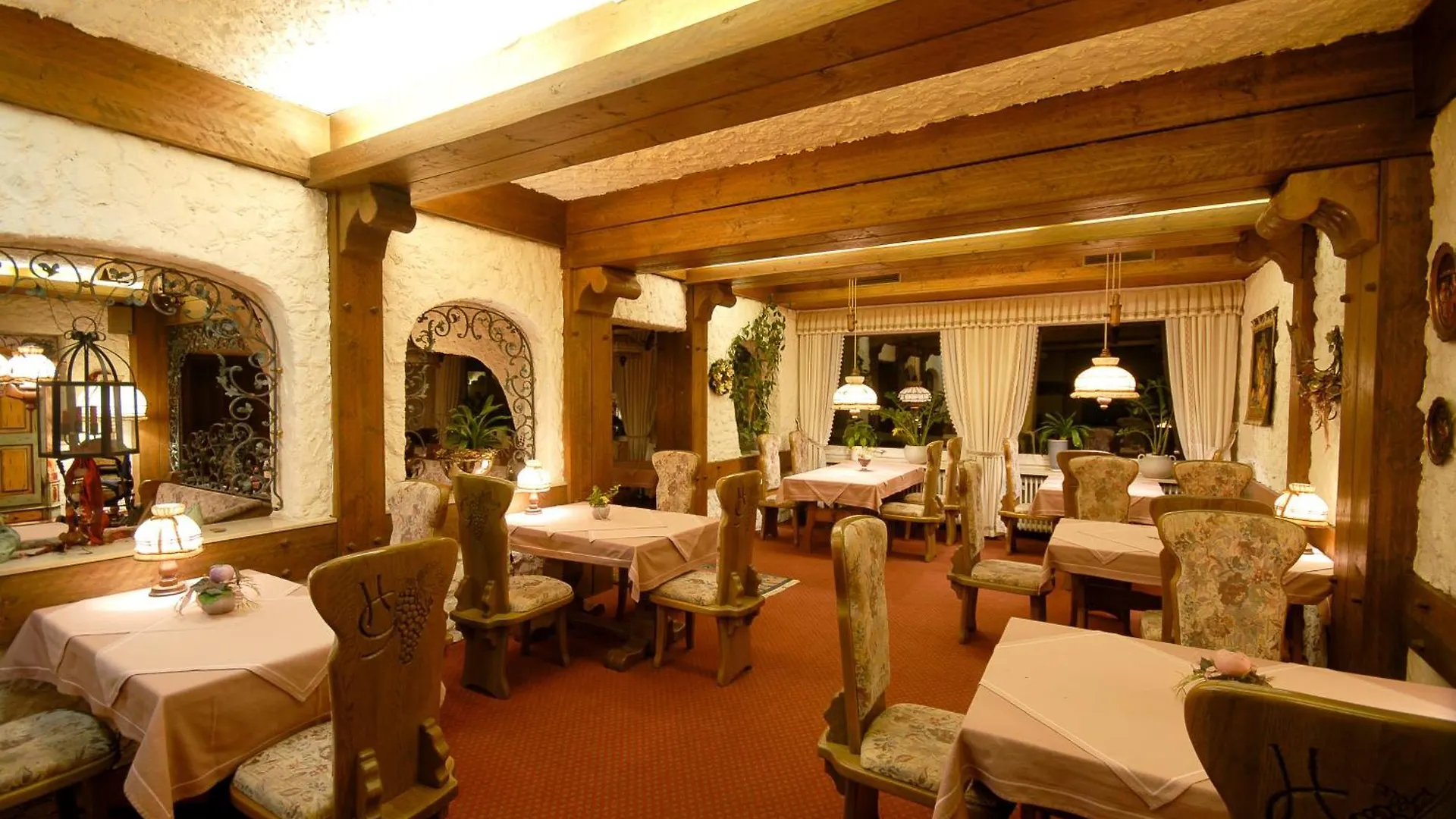 Hotel Gondel Altenkunstadt 3*,
