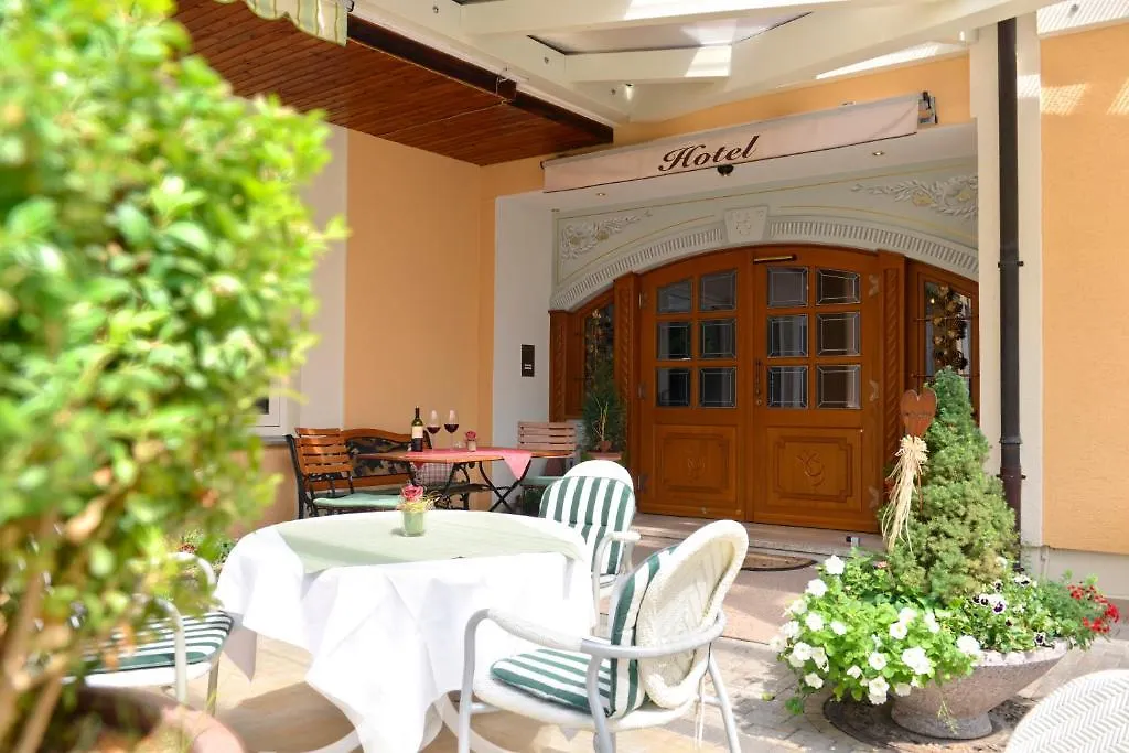 Hotel Gondel contacts